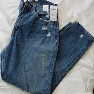 Abercrombie & Fitch Curve Love High Rise Mom Jeans